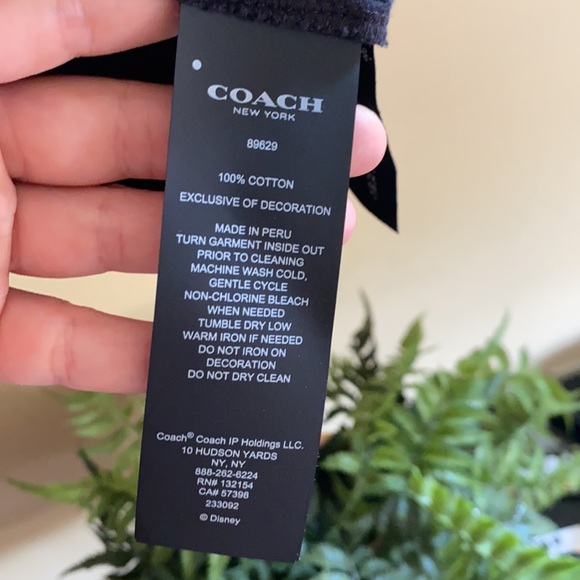 Authentic Coach Aristocats T-Shirt Medium - Picture 7 of 7